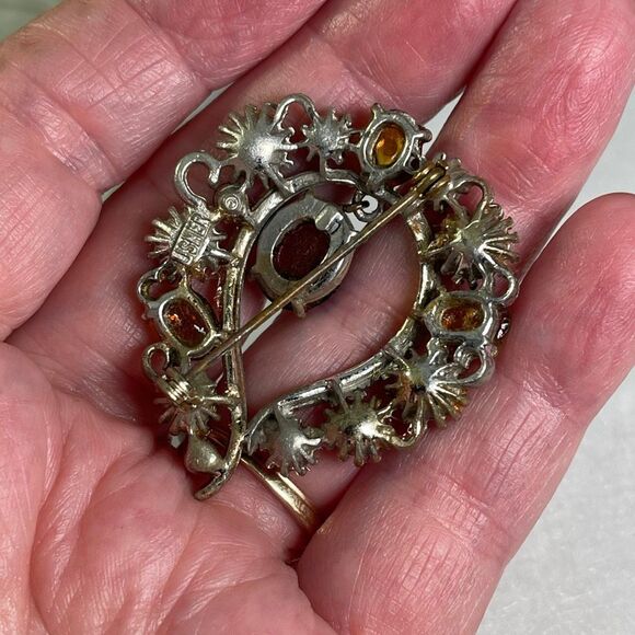 VTG Lisner faux Amber colored dangle cabochon brooch. - Picture 3 of 6